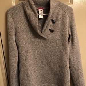 North Face Toggle Pull Over